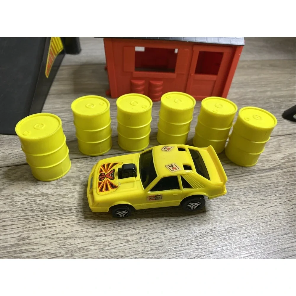 Kenner‎ T-zzzers Crash Set vintage Mustang daredevil toy Incomplete